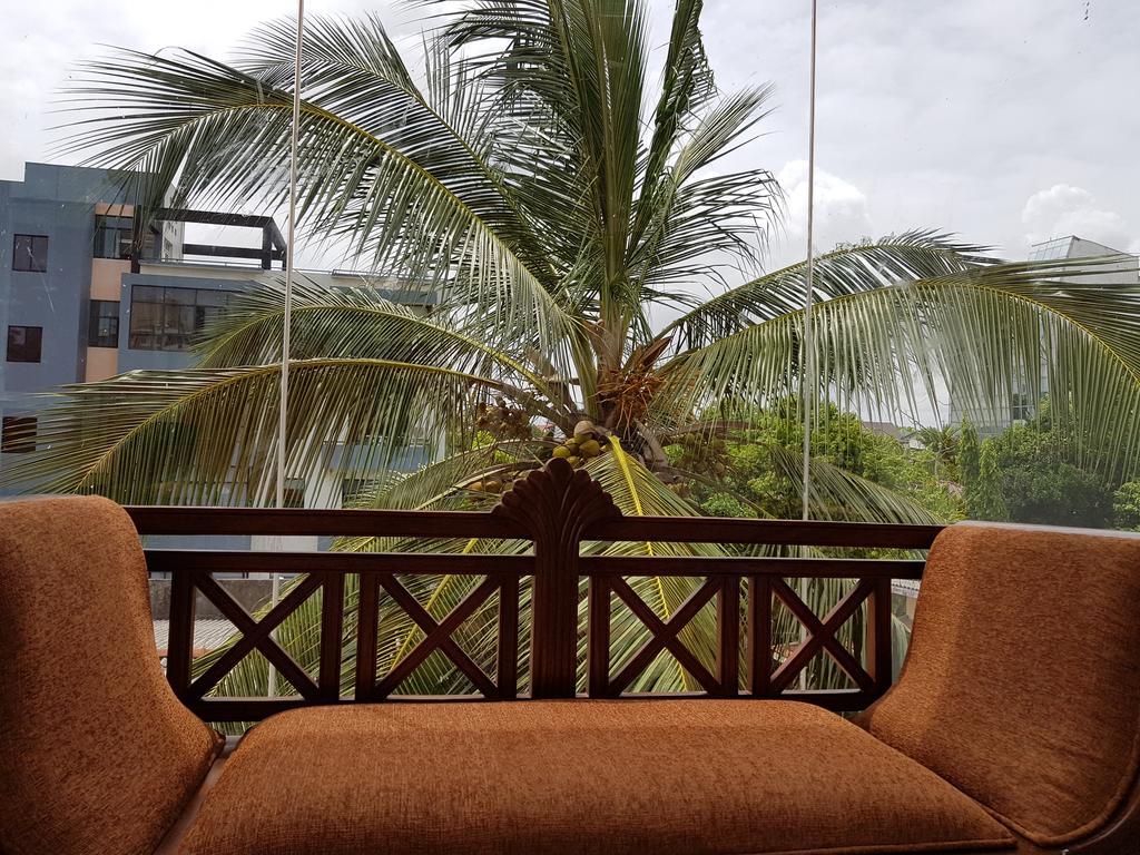 Thambili Island @ Stubbs Hotel Colombo Exterior photo