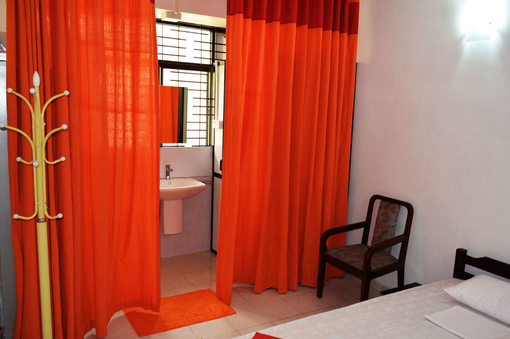 Thambili Island @ Stubbs Hotel Colombo Exterior photo